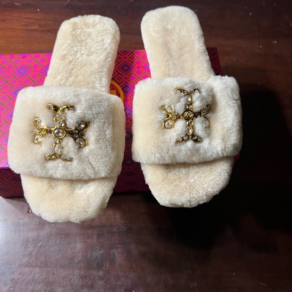 Tory Burch Jeweled Shearling slide buttermilk NEW - Picture 5 of 11